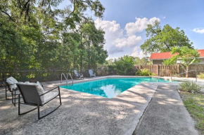 Jacksonville Retreat with Pool - 3 Mi to Zoo!